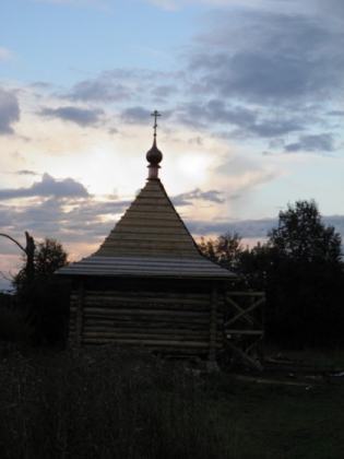 Сборка кровли часовни