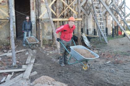 2014.10.29 Установка окон на восьмерике
